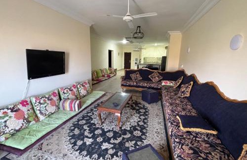 Ad-Dab'ah Chalet De Esquí | Charming Chalet with Stunning Sea View & Private Garden in Coral Hill Resort, North Coast Egypt