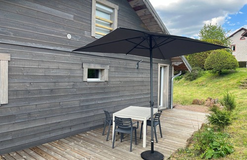 Travexin Cabaña | Chalet encantador para 6, cerca del esquí, WiFi, parking, admite mascotas
