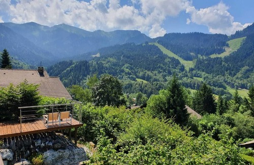 Bernex Chalet De Esquí | Encantadora casa de campo en el complejo de la familia entre las montañas y el lago de Ginebra