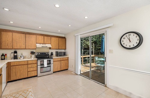 Chantilly Casa | Charming Chantilly, Hip Location near Plaza Midwood & Midtown! Very Walkable!