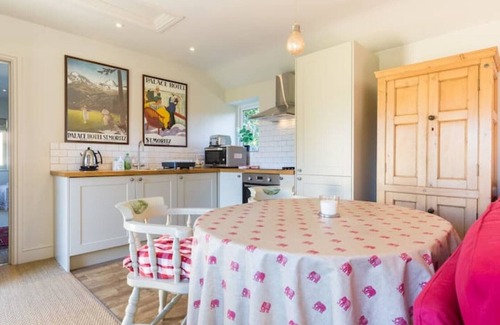 Charlbury Cabaña | Charming Charlbury Cottage set in Idyllic garden