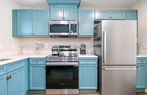 Goose Creek Casa | Charming Charleston Retreat: Your Perfect Home Away From Home.