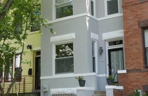 Lanier Heights Apartamento | Encantadora ciudad centrada ~ ¡Camina al zoológico!