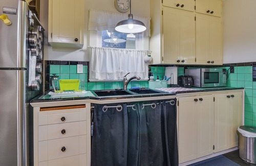 St. Johns Cabaña | NUEVO 1BR Portland Cottage W / Porche -Mins a St Johns