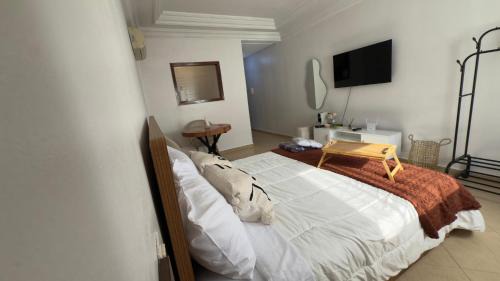 Agdal Apartamento | Charming City Retreat in Agdal- Walk to Arribat Center & Train