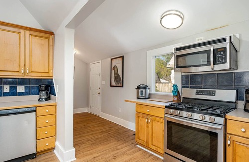 NoDa Casa | Charming classic bungalow in eclectic Noda!
