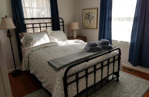 Durham Casa | Charming Classic Cottage 2br