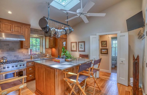 Country Club Estates Cabaña | Charming Coastal Cottage in Rehoboth Beach – Private, Serene, Perfect for Summer