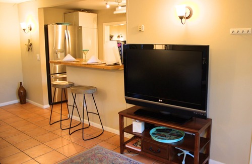 Circle Area Cabaña | Charming coastal cottage in peaceful Long Beach with WiFi, AC