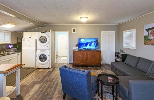 Sequim Casa | Charming Coastal Hideaway Cozy Crab Shack Retreat