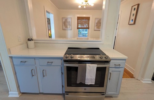 Georgetown Casa | Charming Coastal Retreat in Willowbank near Downtown Georgetown