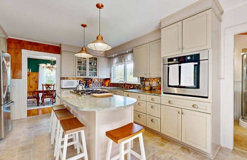 East Sullivan Casa | Charming Coastal Retreat with Ocean Views, Porch and Private Cabin