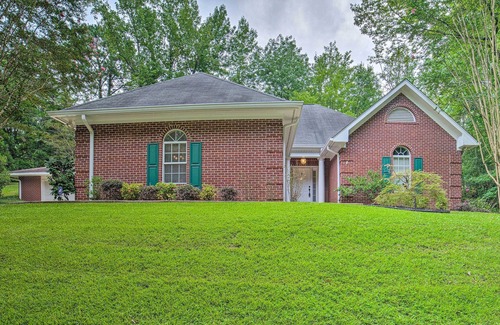 Columbus Casa | Charming Columbus Home w/ Game Room, Near AFB!