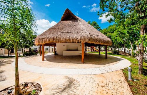 Playa del Carmen Casa | Charming & Comfortable House, 15 min to Downtown