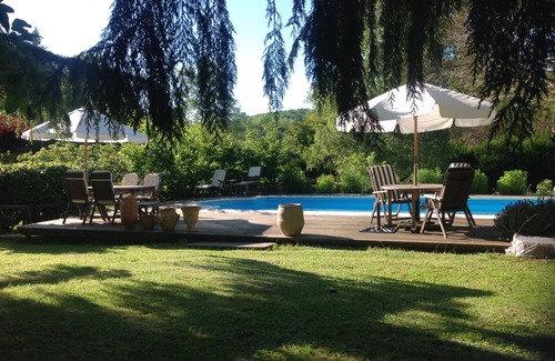 Manaurie Cabaña | Charming Comfy 6 person cottage w/ private pool & large garden, Les Eyzies