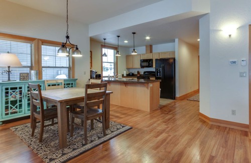 Dover Bay Condominio | Condominio encantador con acceso al lago y excelente ubicación cerca del esquí y Silverwood