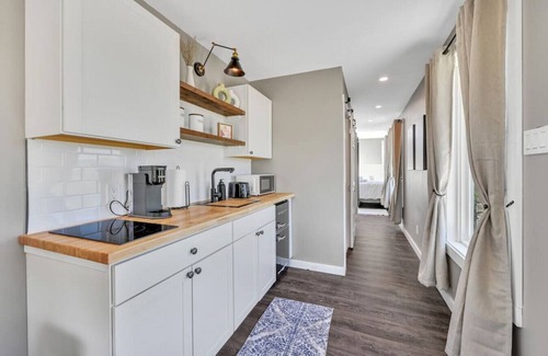 Pine Grove Apartamento | Charming Container Getaway Amidst Rural Serenity