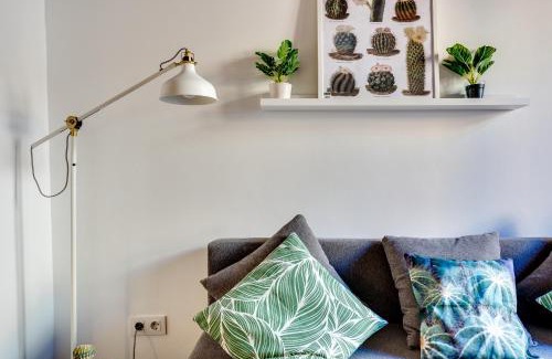 Sants Apartamento | Charming & Convenient Apartment Near Plaza Espanya