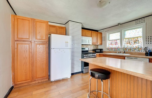 Butler Cabaña | Charming & Convenient Home in Butler