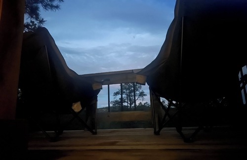 Gulnare Cabina | Charming Convertible A Frame Cabin 1-bedroom cabin in Boncarbo