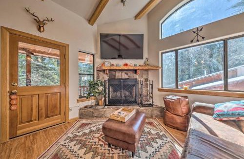 Bear Park Casa | Charming Coppertop Cloudcroft Cabin 3 Mi to Ski