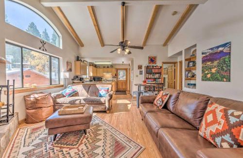 Bear Park Casa | Charming Coppertop Cloudcroft Cabin 3 Mi to Ski