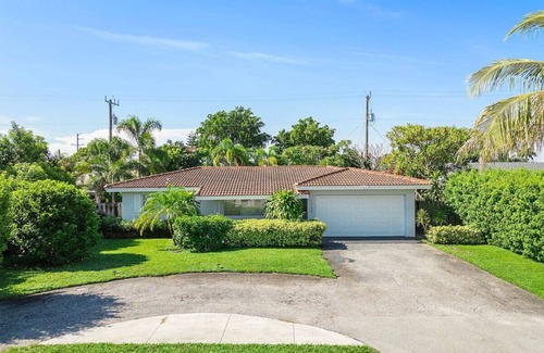 Coral Ridge Isles Casa | Charming Coral Ridge 2BR/2BA Near Beach + Pool