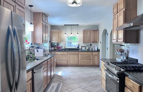 Corrales Casa | Charming Corrales Adobe: Family-friendly, a tranquil and luxurious getaway.
