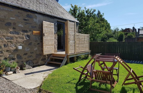 Newtonmore Cabaña | Charming & cosy Cairngorms retreat for 2 - The Bakehouse, Newtonmore