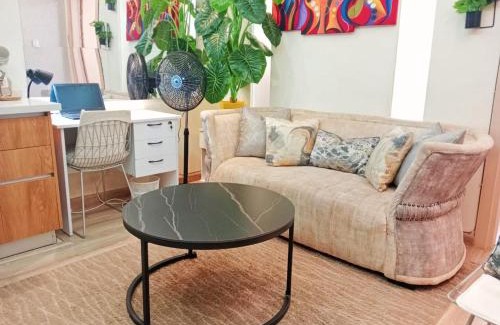 Kileleshwa Apartamento | Charming cosy one bed condo with heated pool