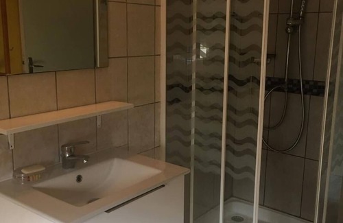 Laitre-sous-Amance Cabaña | Casa independiente en entorno pintoresco con jardín y aparcamiento - Ideal para senderismo