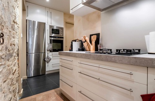 Saint-Pere-en-Retz Cabaña | Encantadora casa con estilo de castillo, cerca de la playa, WiFi, terraza-solarium y aparcamiento privado