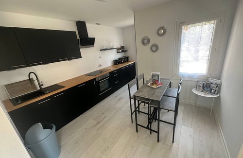 Ouzouer-sur-Loire Cabaña | Casa espaciosa entre el Loira y el bosque, perfecta para familias y amigos