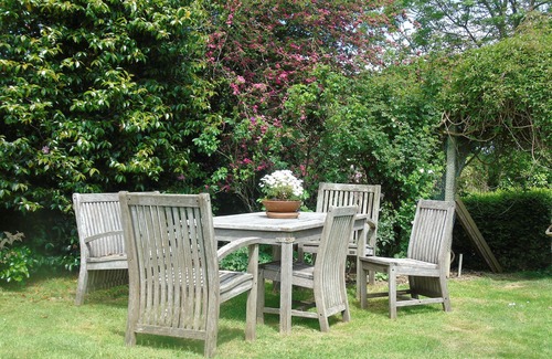 Helford Passage Cabaña | Cottage con encanto, admite mascotas, amplio jardín, estacionamiento, rural, vacantes de julio