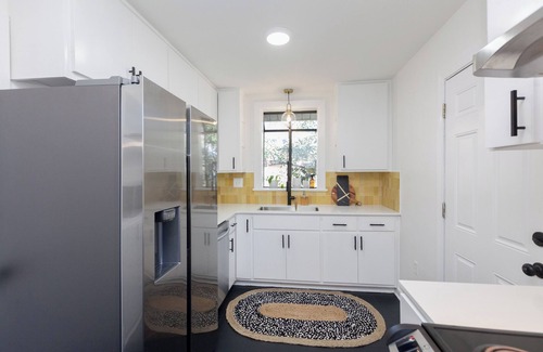 Mid City South Cabaña | Charming Cottage, 2 mi. from Louisiana State University, restaurants & shopping!