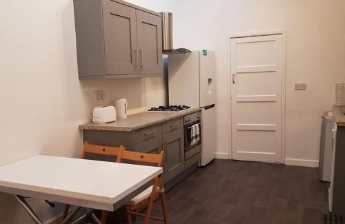 Leeds Casa | Charming cottage central Leeds close to LGI