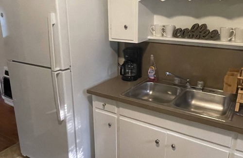 Fayetteville Cabaña | Charming Cottage Five miles from U of A campus