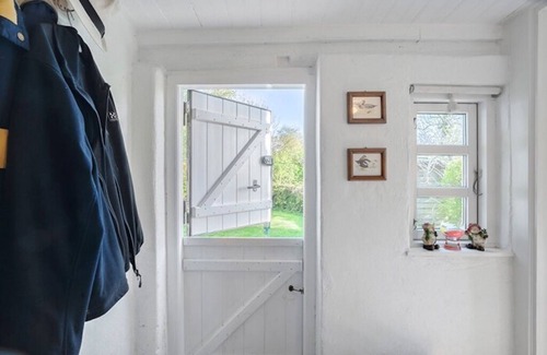 Samsø Cabaña | Charming cottage from 1877 - a cozy oasis!