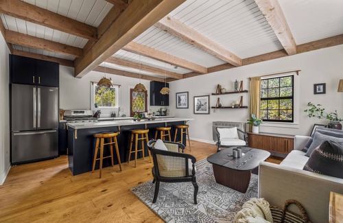 Mendocino Cabaña | Charming cottage in beautiful Mendocino with WiFi