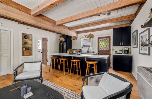Mendocino Cabaña | Charming cottage in beautiful Mendocino with WiFi