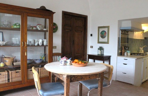 Otricoli Cabaña | Charming cottage in hilltop town with garden and stunning views
