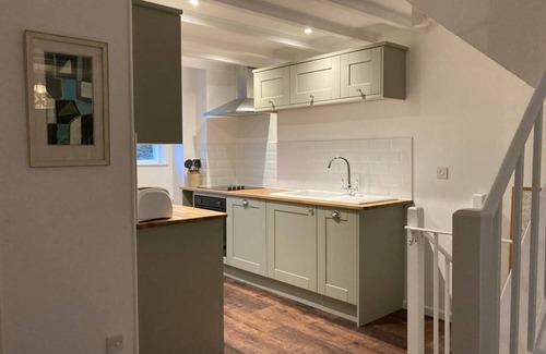 Mawgan Cabaña | Charming cottage in quiet village near the Helford River