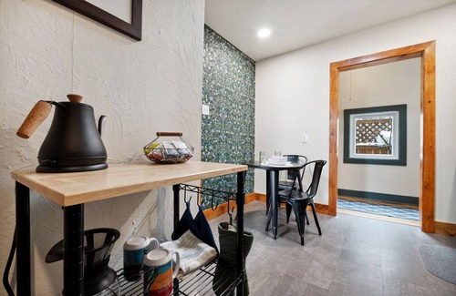 West Highland Cabaña | Charming Cottage in the heart of Denver's Highlands Neighborhood