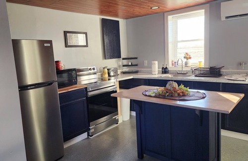 Williamson Cabaña | Charming cottage in amazing Williamson with WiFi, AC