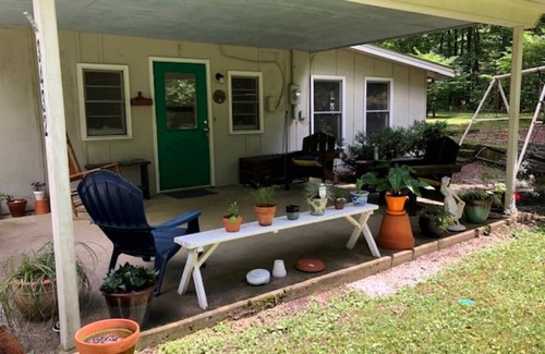 Sewanee Cabaña | Encantadora casa de campo en zona boscosa