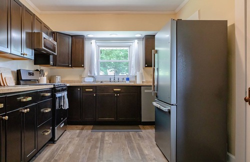 Near Eastside Casa | Charming Cottage Near Downtown