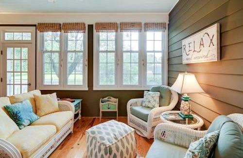 Murrells Inlet Casa | Charming Cottage Near Golf Courses and Marsh Walk!