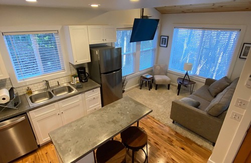 Asheville Cabaña | Charming Cottage Near Downtown, Parkway, and Biltmore