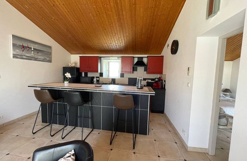 Bouin Cabaña | Amplio Gîte con acceso a 15 hectáreas, ideal para familias y amantes de caballos