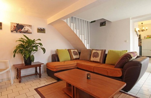 Montabard Cabaña | Casa independiente con terraza en haras, ideal para amantes de los caballos y naturaleza